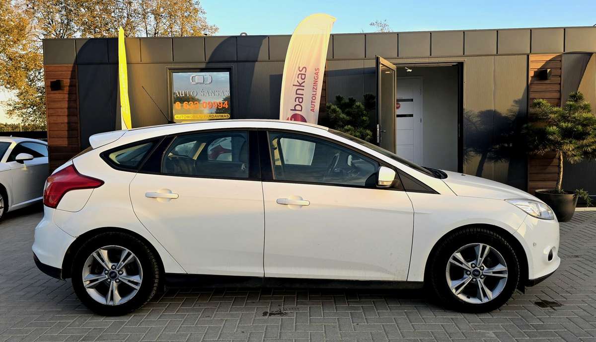 Ford Focus, 1.0 l., Хэтчбек