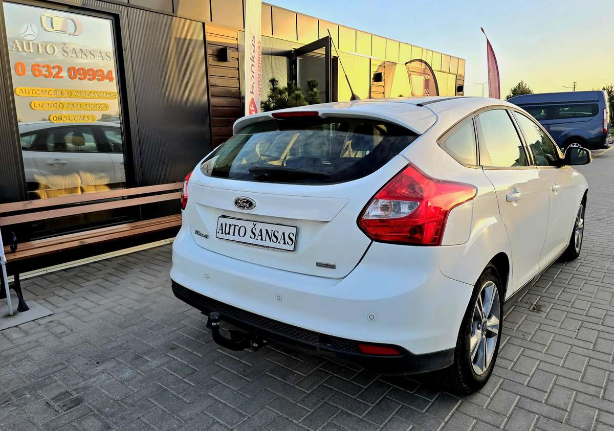 Ford Focus, 1.0 l., Хэтчбек