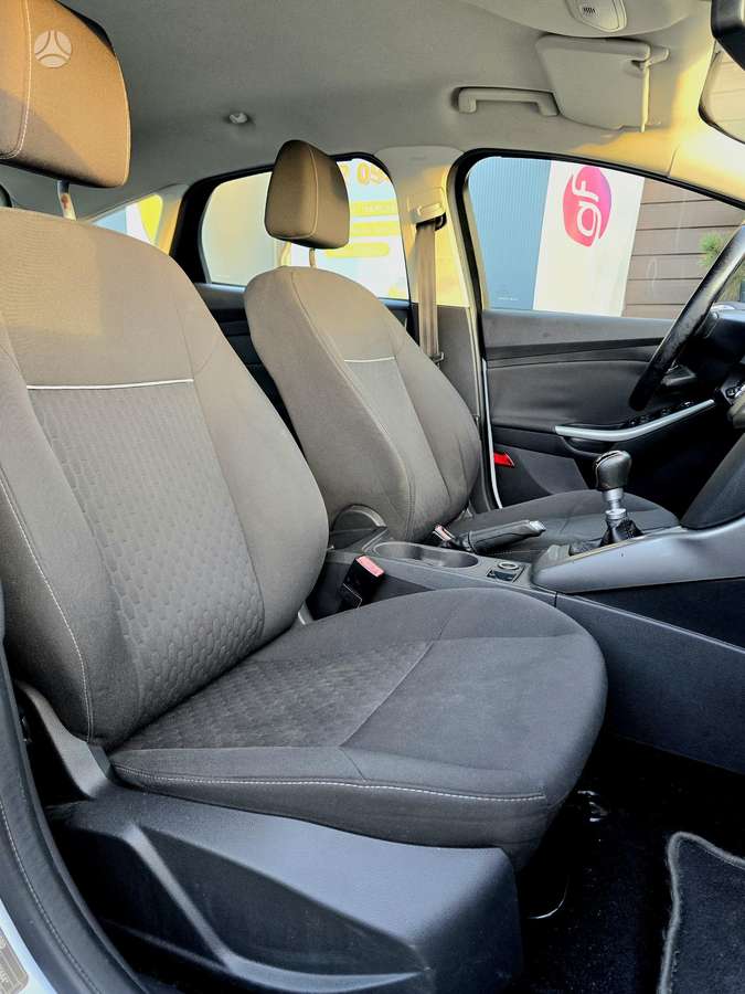 Ford Focus, 1.0 l., hatchback