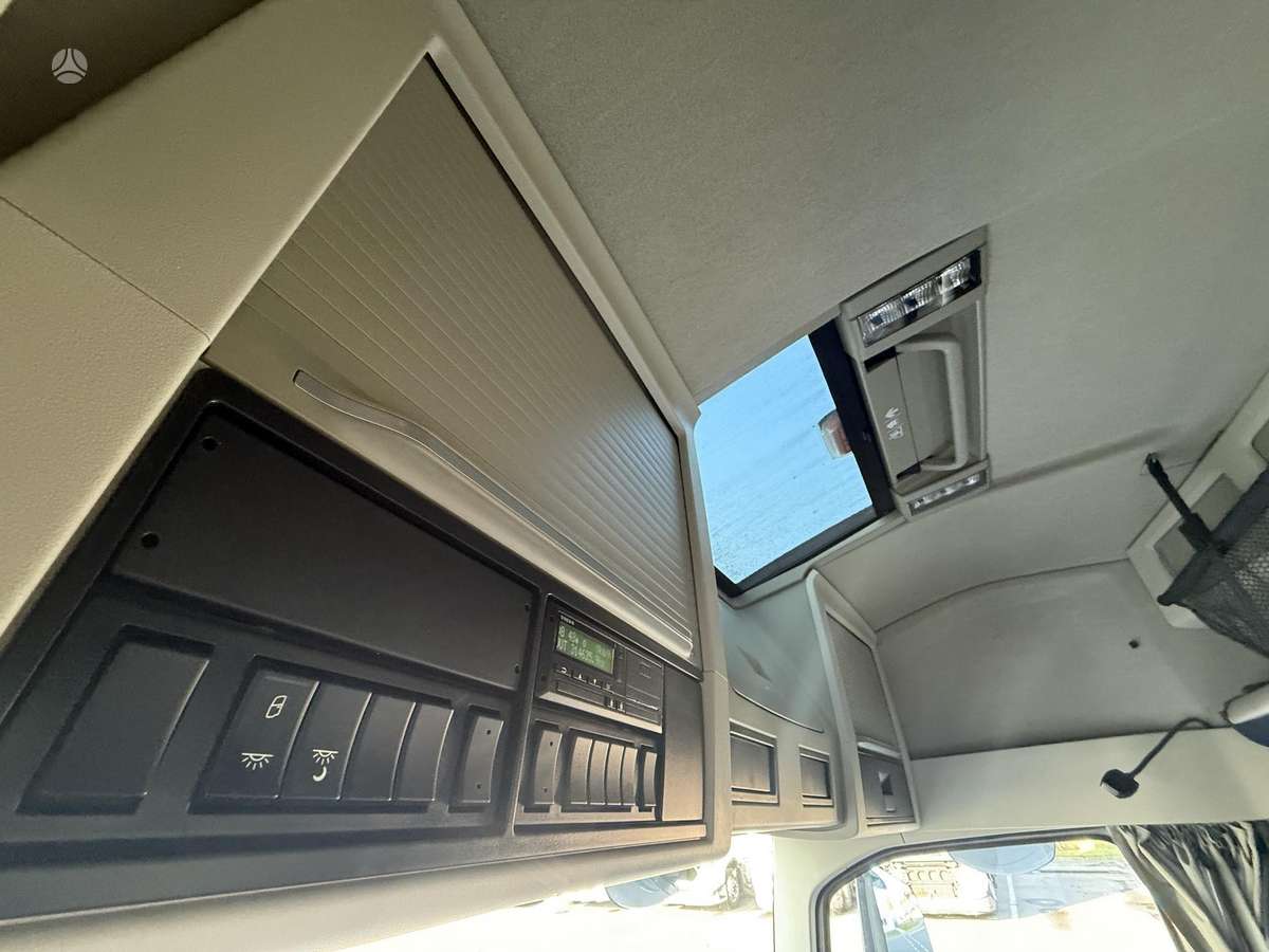 Volvo FH460TC Globetrotter Full fairing, double sleeper