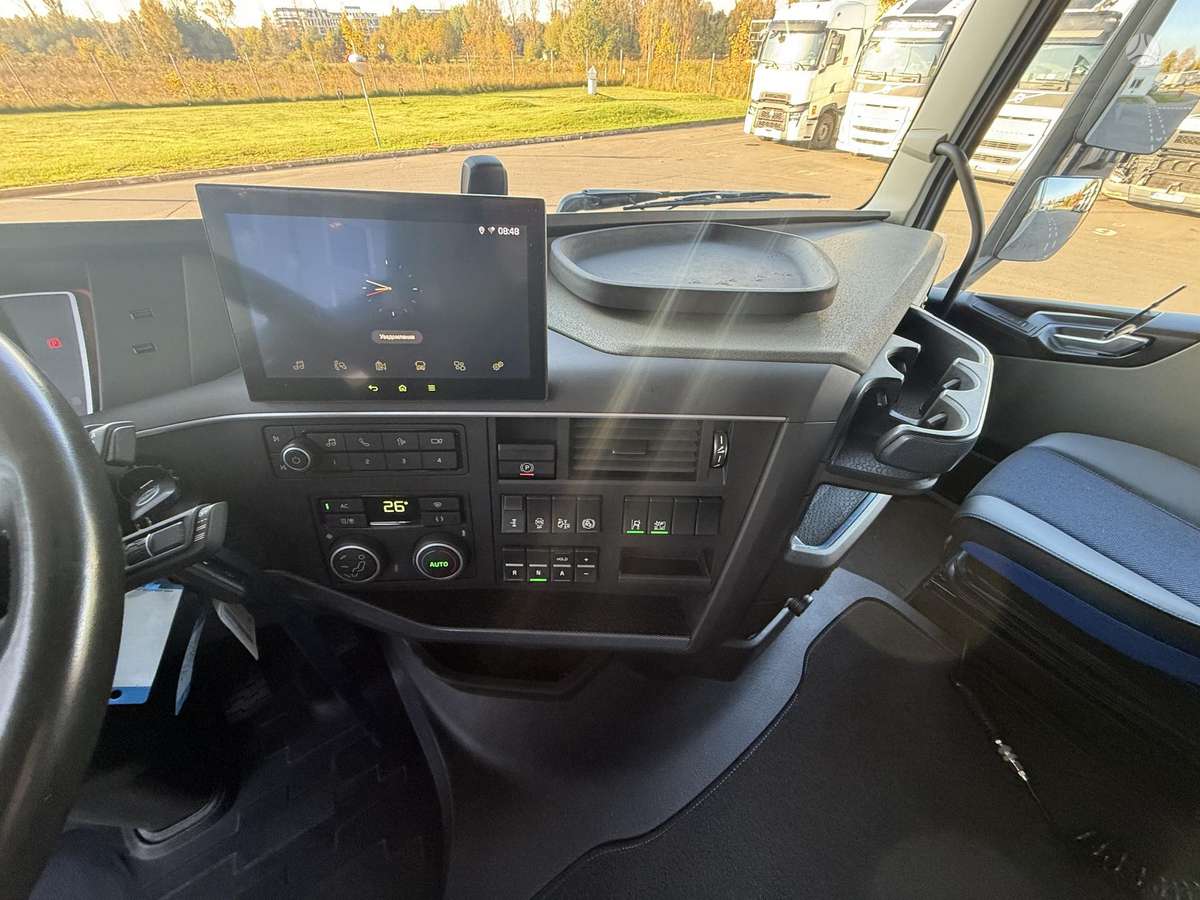 Volvo FH460TC Globetrotter Full fairing, double sleeper