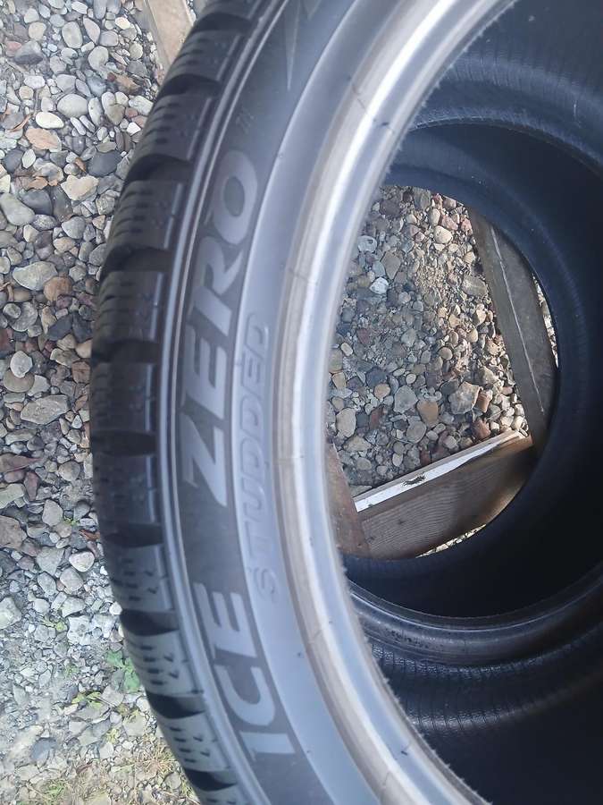 Pirelli, зимние 305/35 R21