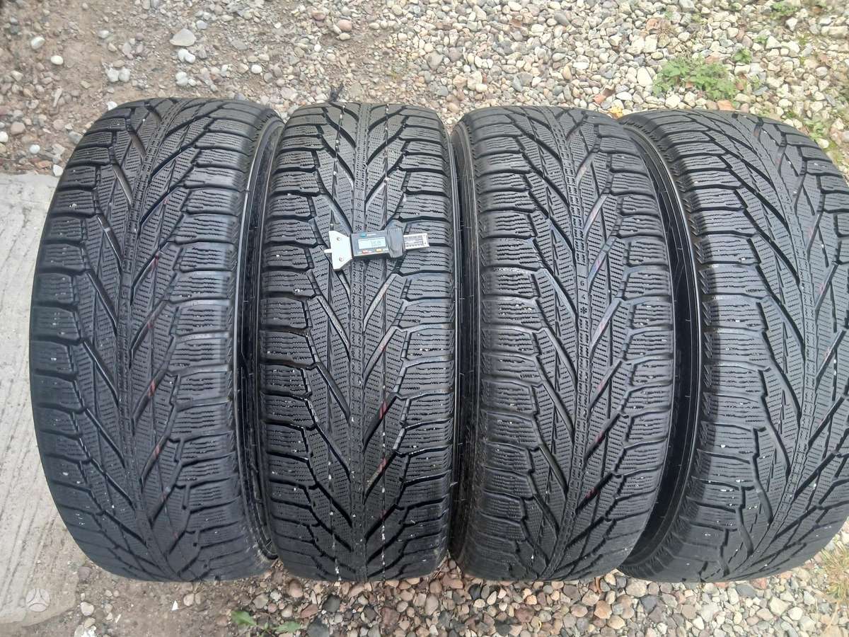 Nokian, зимние 235/60 R18