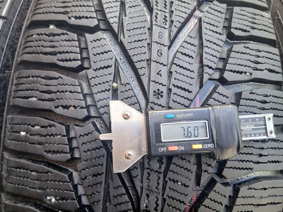 Nokian, зимние 235/60 R18
