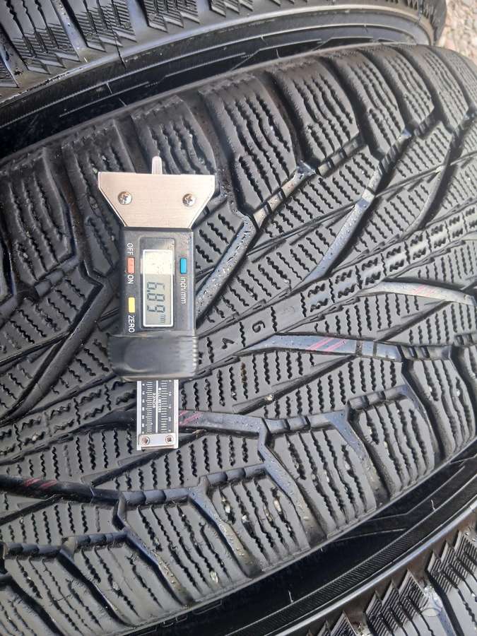 Nokian, зимние 235/60 R18