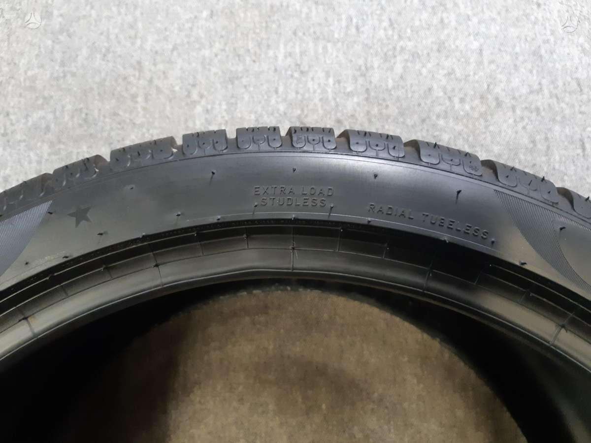 Pirelli 2024m PZero Winter., всесезонные 285/35 R21