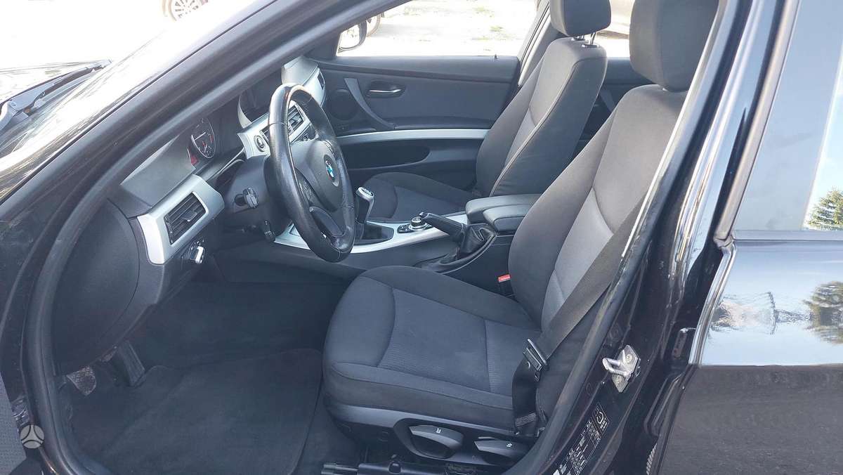BMW 318, 2.0 l., wagon