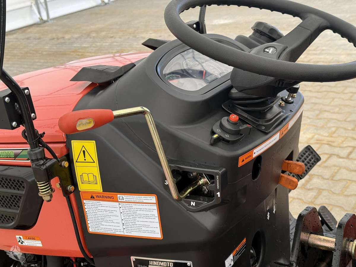 Hinomoto HM3025, tractors