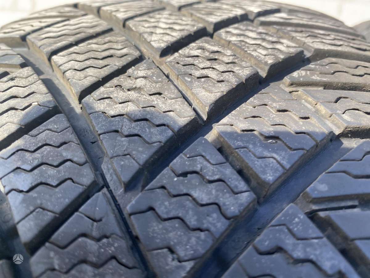 Continental, зимние 225/60 R17