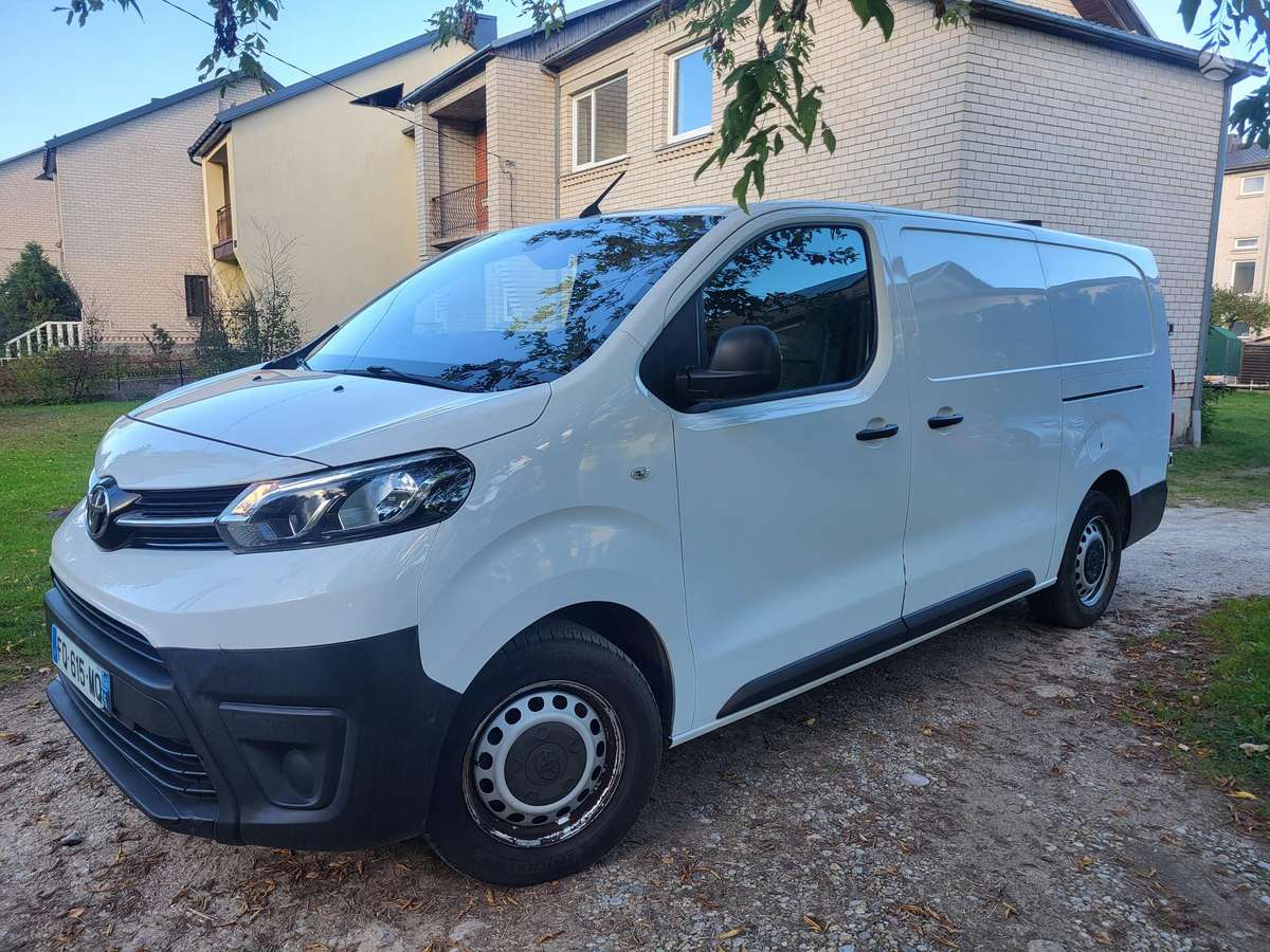 Toyota Proace, 2.0 l., Минивэн
