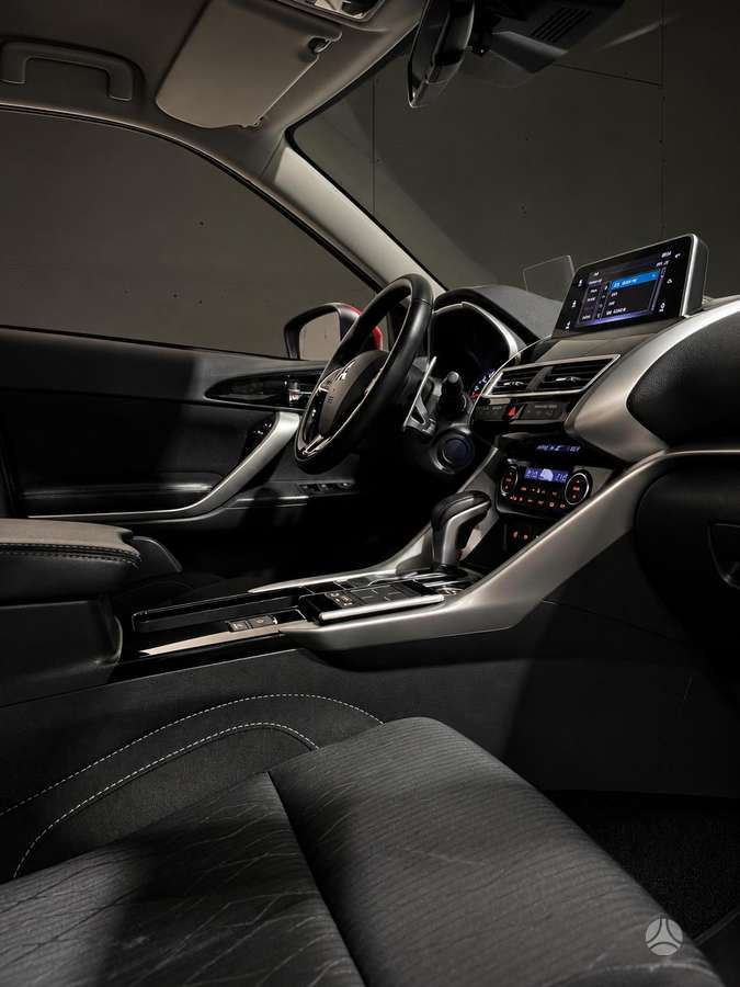 Mitsubishi Eclipse Cross, 1.5 l., off-road / crossover