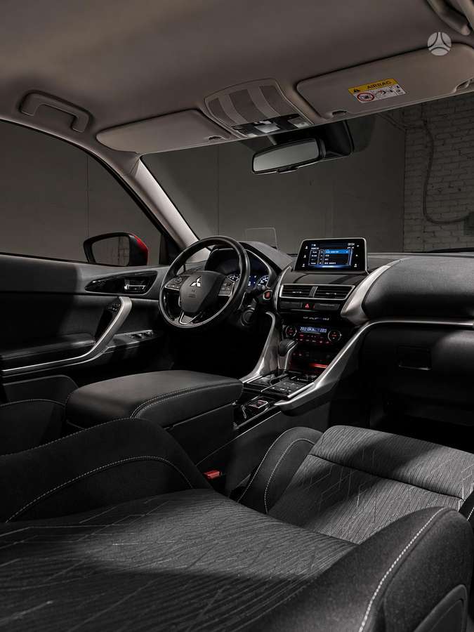 Mitsubishi Eclipse Cross, 1.5 l., off-road / crossover