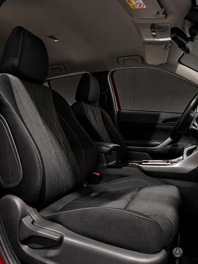 Mitsubishi Eclipse Cross, 1.5 l., off-road / crossover
