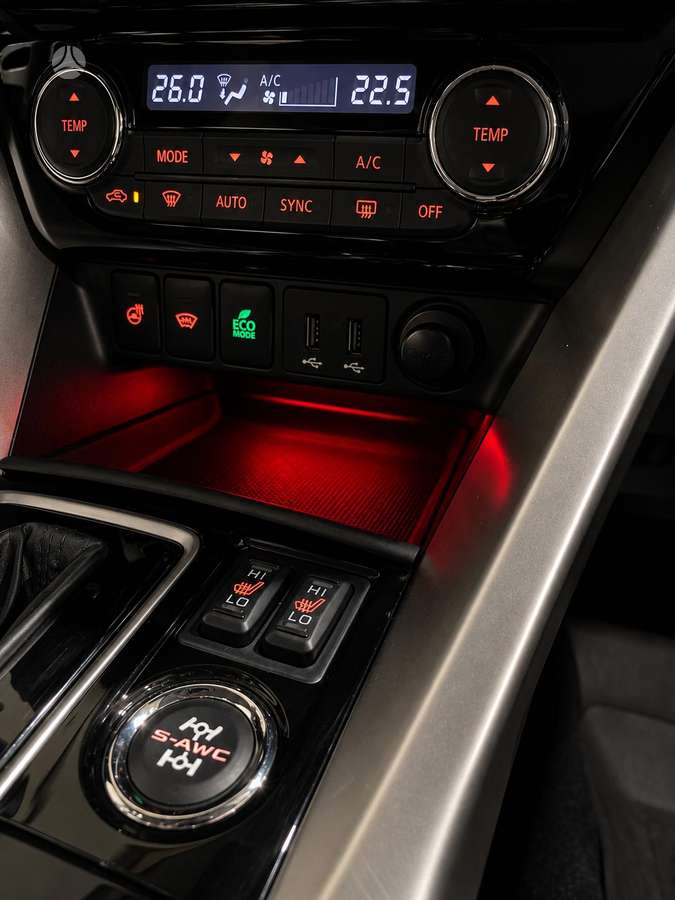 Mitsubishi Eclipse Cross, 1.5 l., off-road / crossover