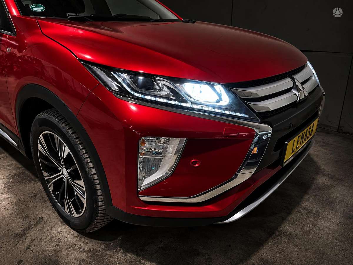 Mitsubishi Eclipse Cross, 1.5 l., off-road / crossover