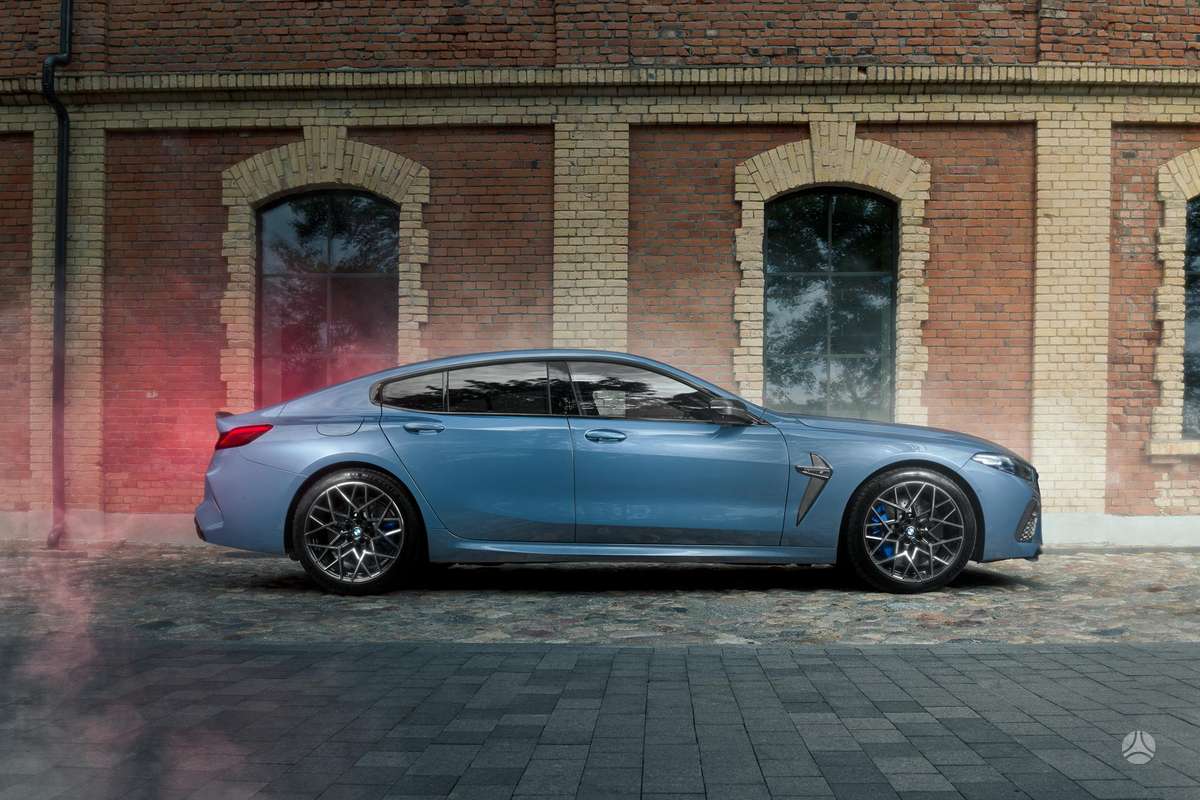 BMW M8, 4.4 l., Седан