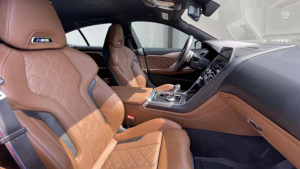 BMW M8, 4.4 l., Седан