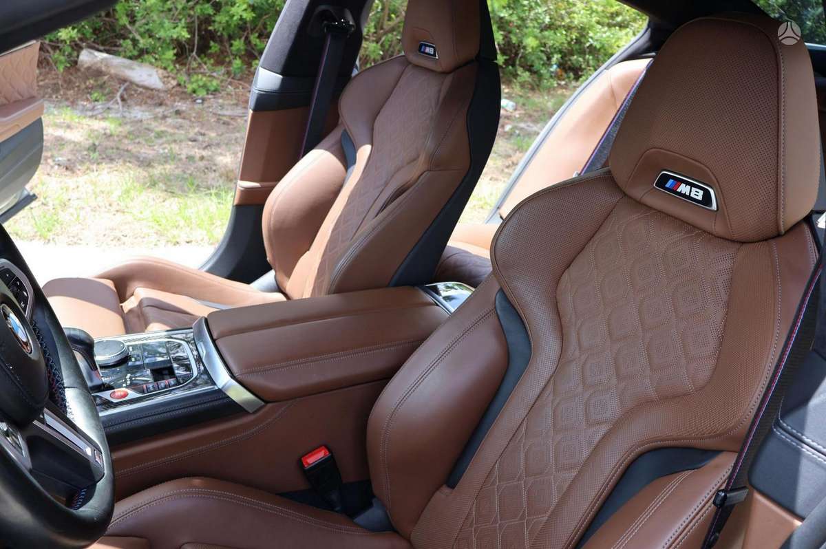 BMW M8, 4.4 l., Седан