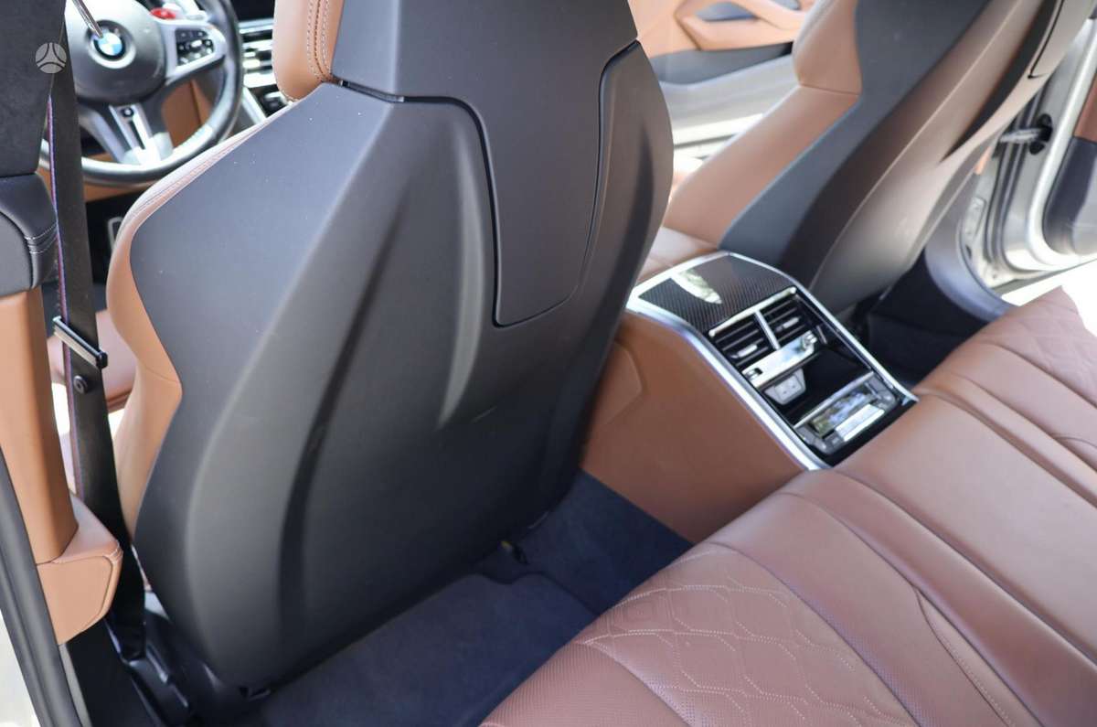 BMW M8, 4.4 l., Седан