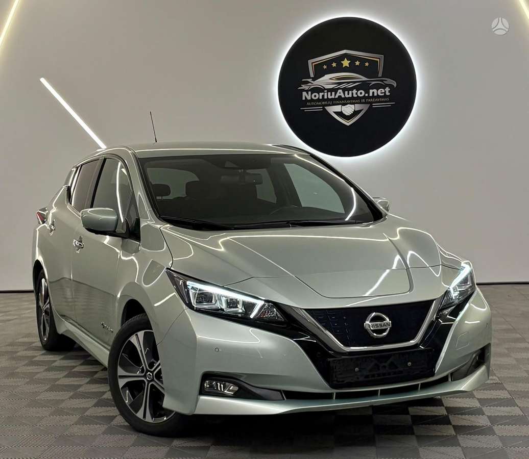 Nissan Leaf, 40 kWh, hatchback