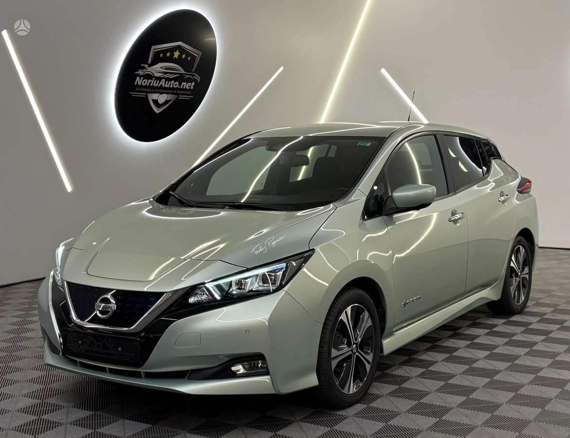 Nissan Leaf, 40 kWh, hatchback