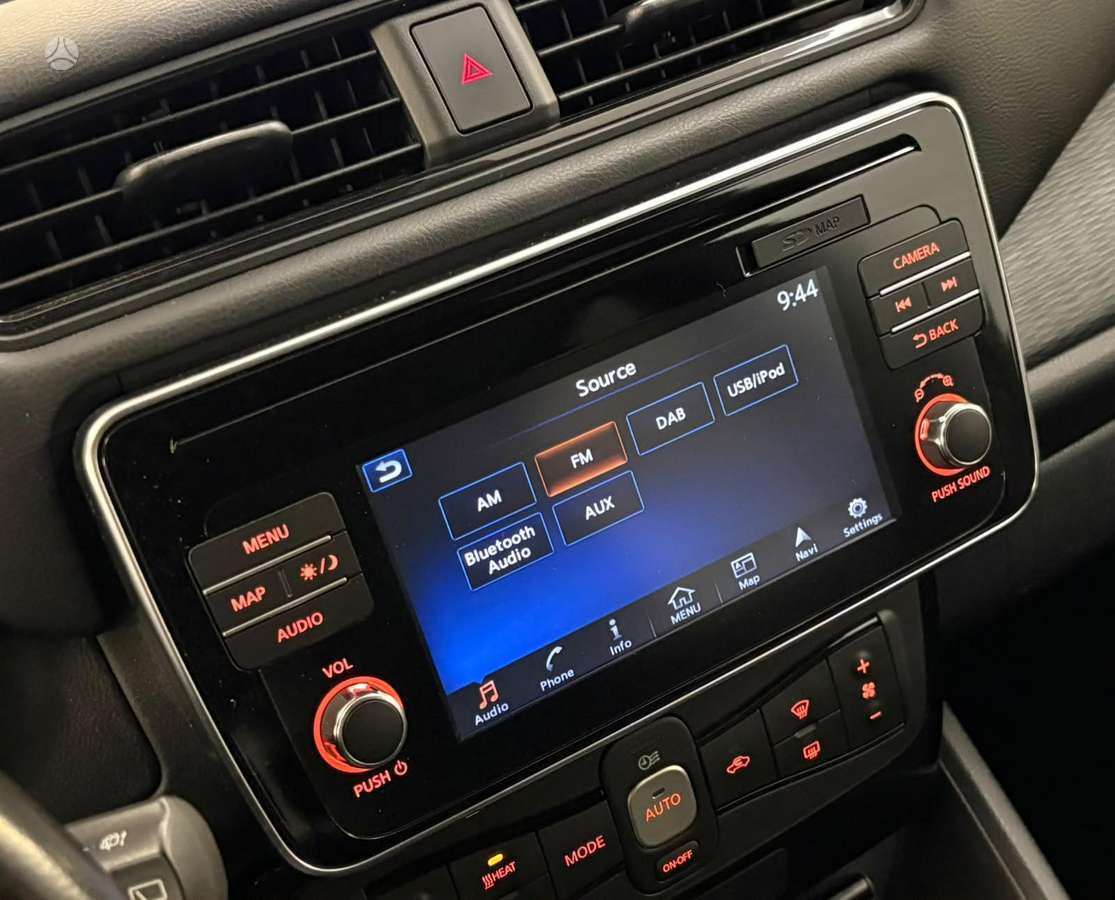 Nissan Leaf, 40 kWh, hatchback