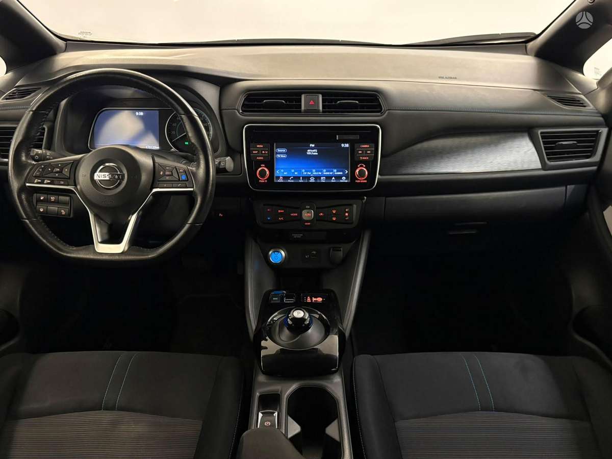 Nissan Leaf, 40 kWh, hatchback