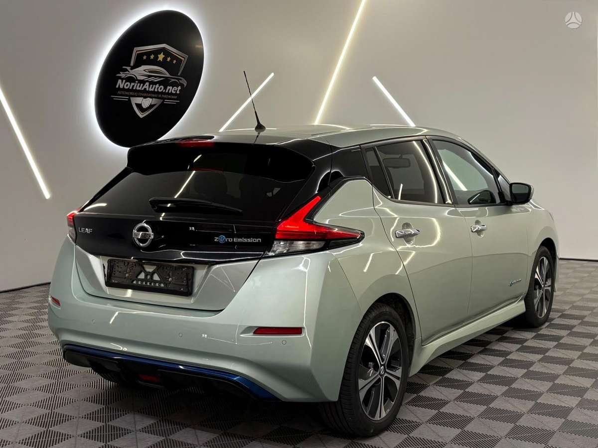 Nissan Leaf, 40 kWh, hatchback