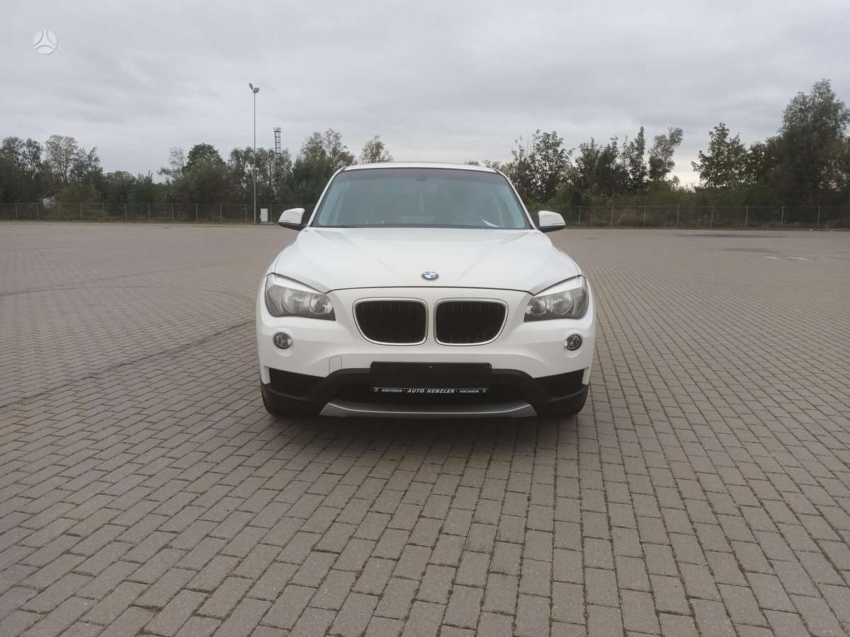 BMW X1, 2.0 l., Внедорожник / Кроссовер