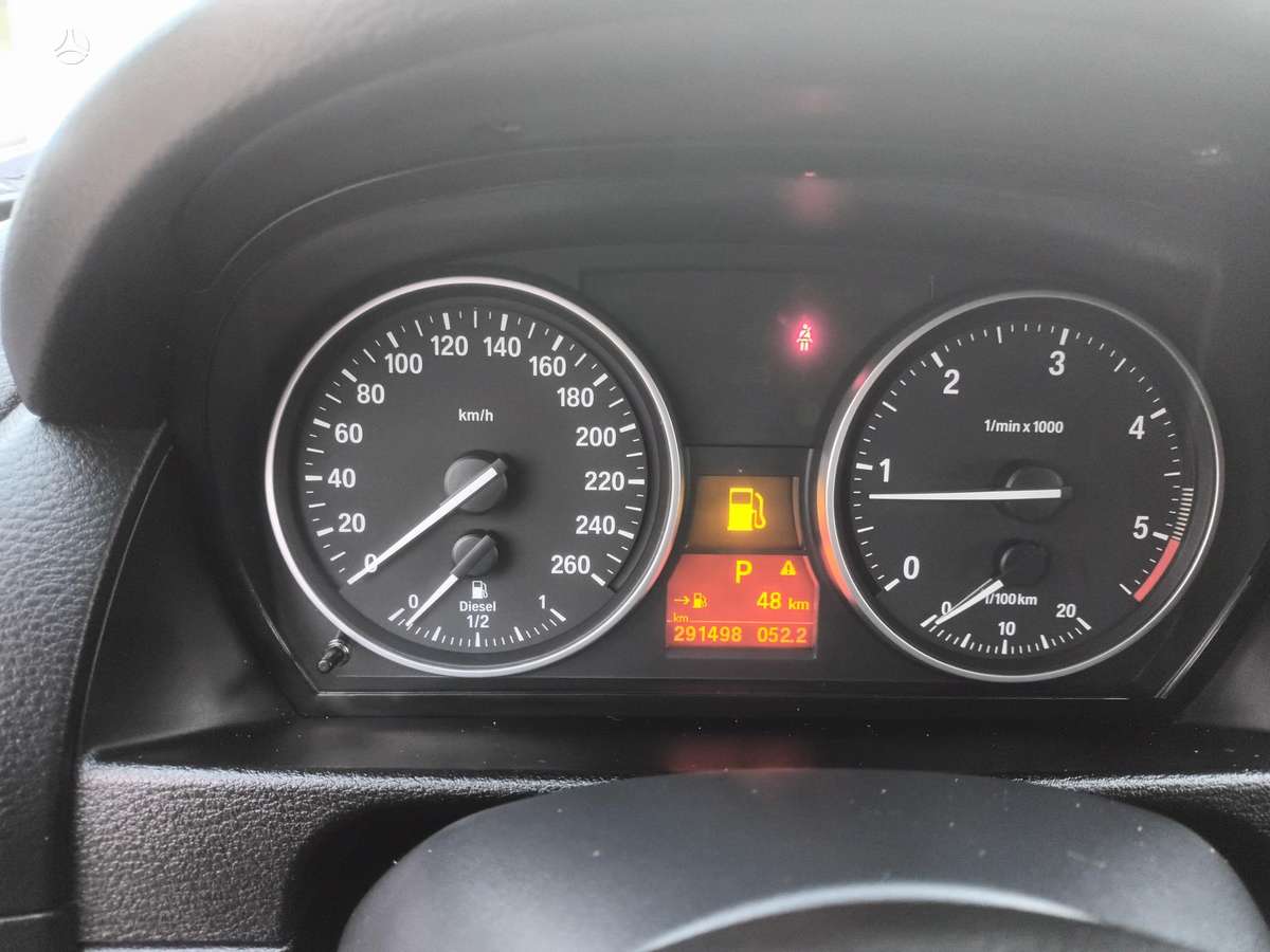 BMW X1, 2.0 l., Внедорожник / Кроссовер