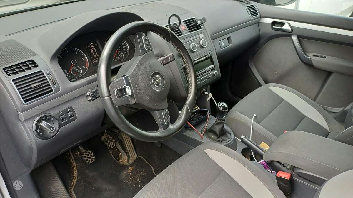 BMW X1, 2.0 l., off-road / crossover