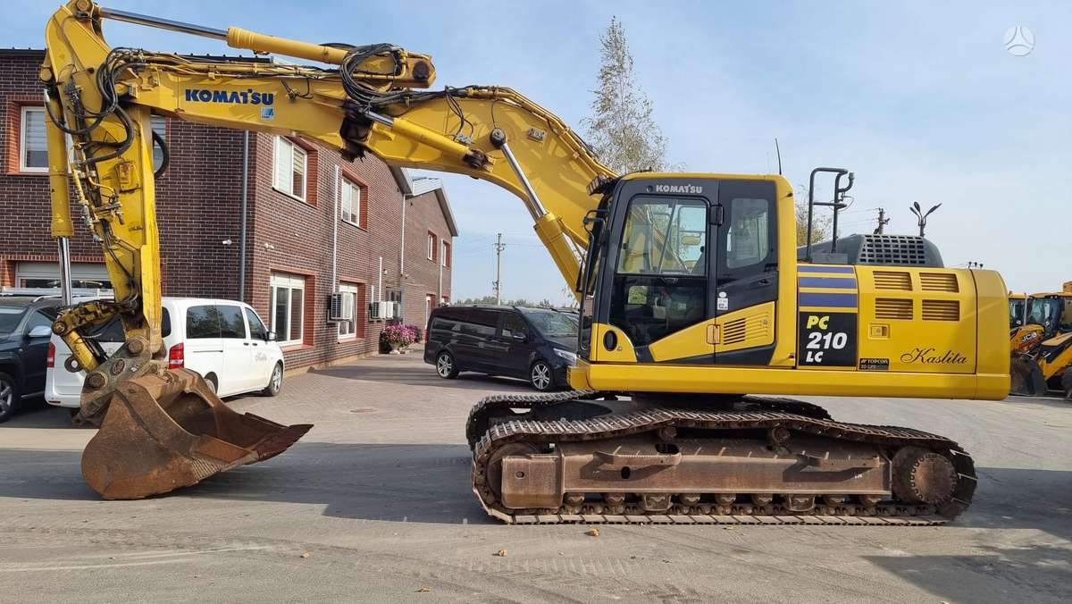 Komatsu PC 210 LC-10, excavator