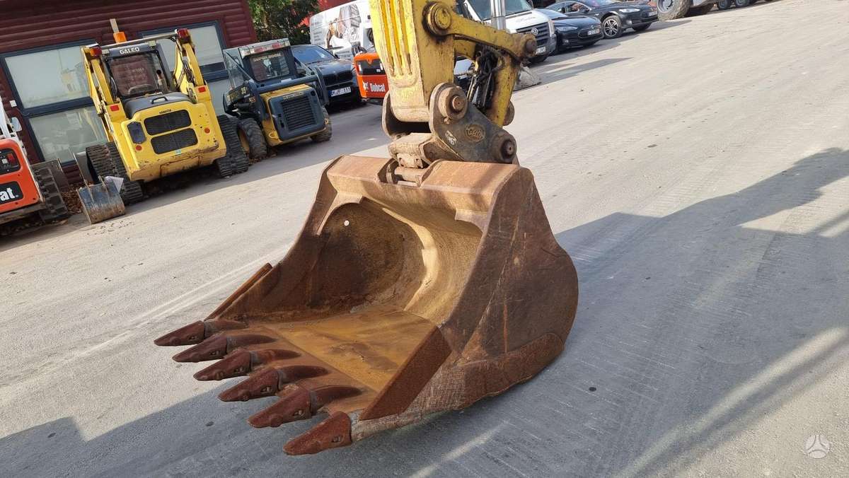 Komatsu PC 210 LC-10, экскаваторы
