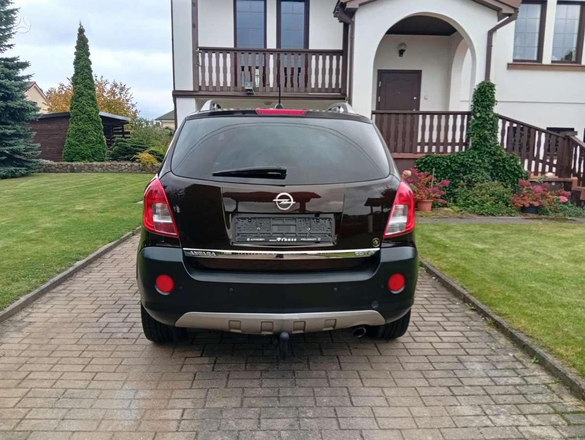 Opel Antara, 2.2 l., off-road / crossover