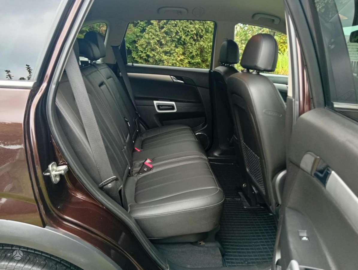 Opel Antara, 2.2 l., off-road / crossover