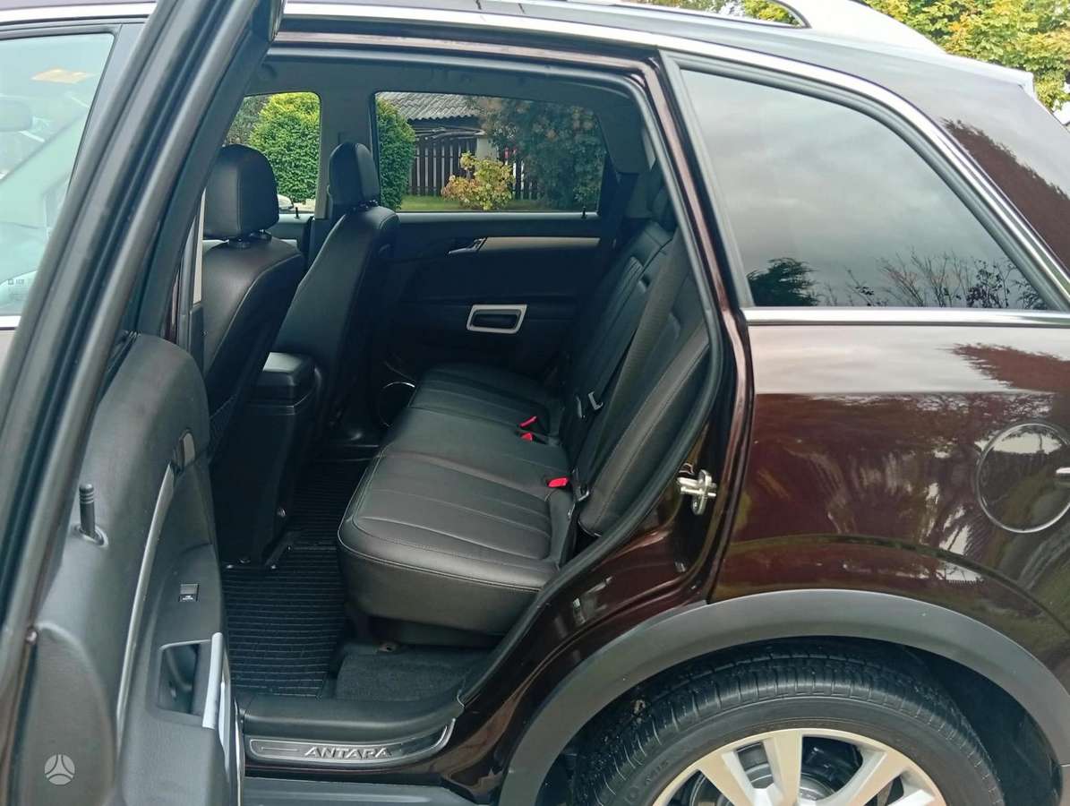 Opel Antara, 2.2 l., off-road / crossover
