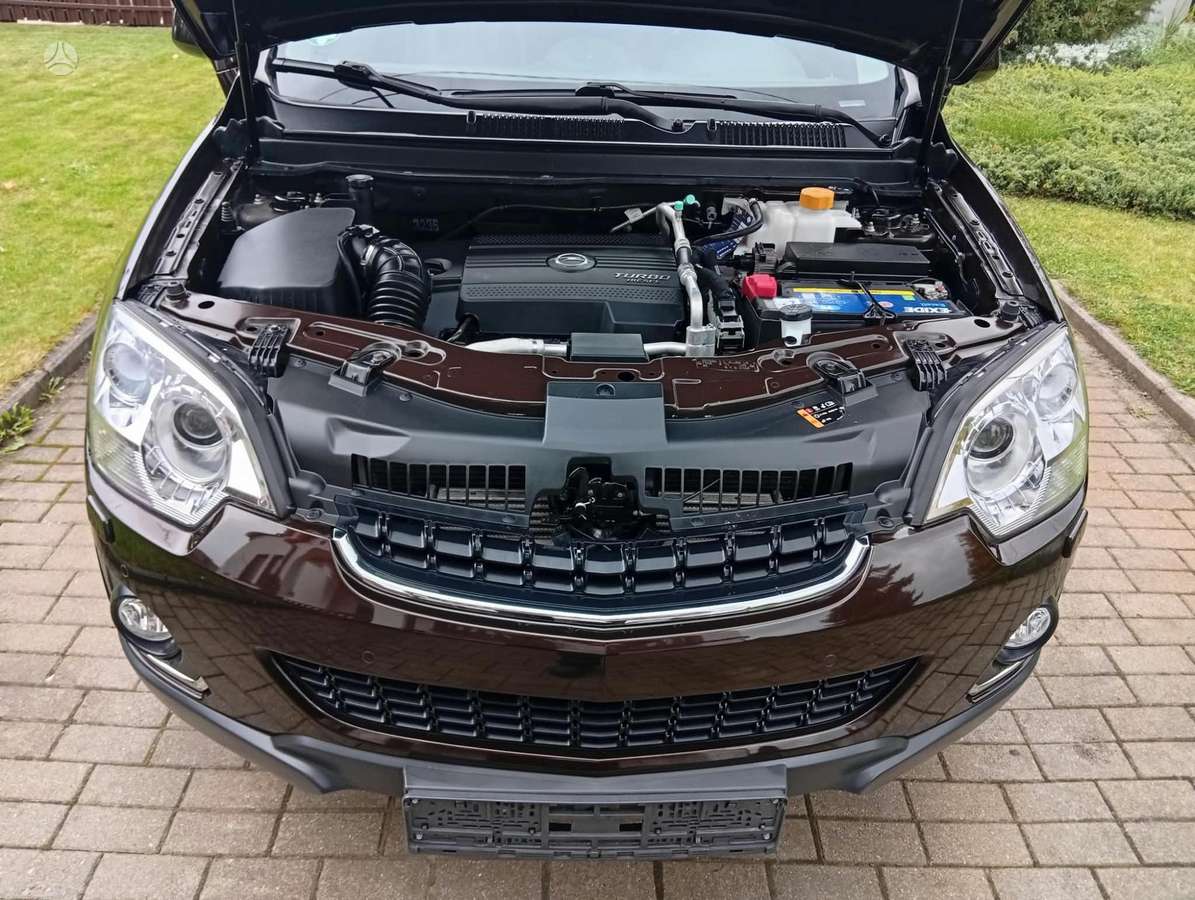 Opel Antara, 2.2 l., off-road / crossover