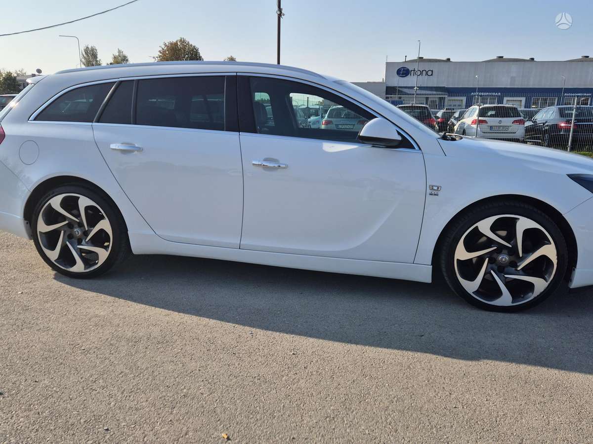Opel Insignia, 2.0 l., wagon