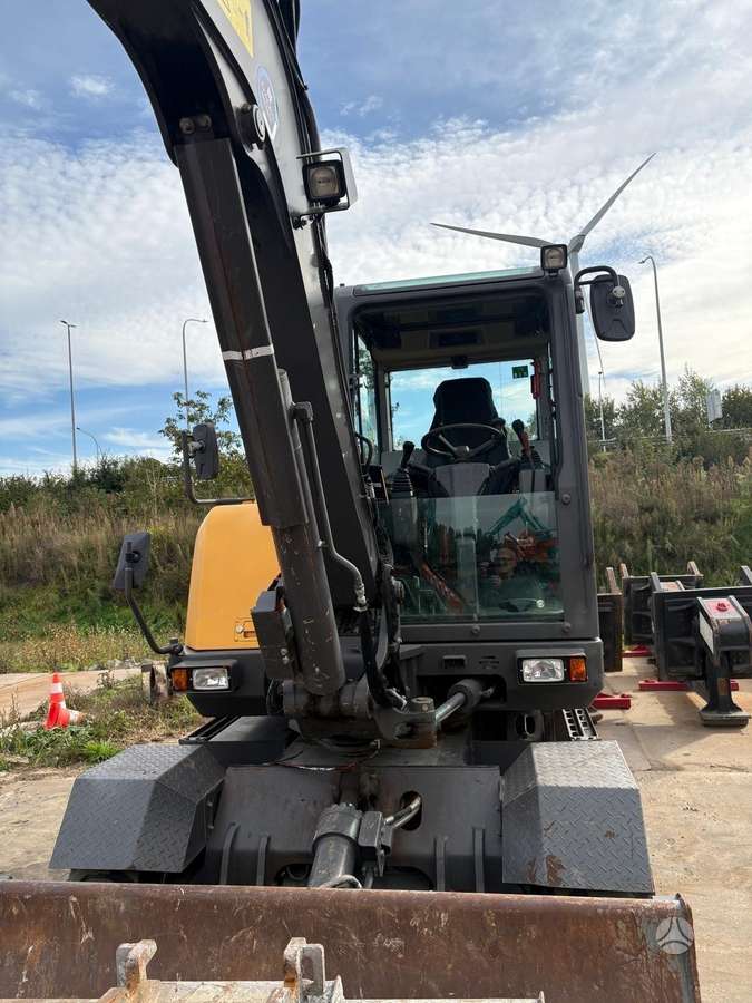 Volvo EW60E, экскаваторы