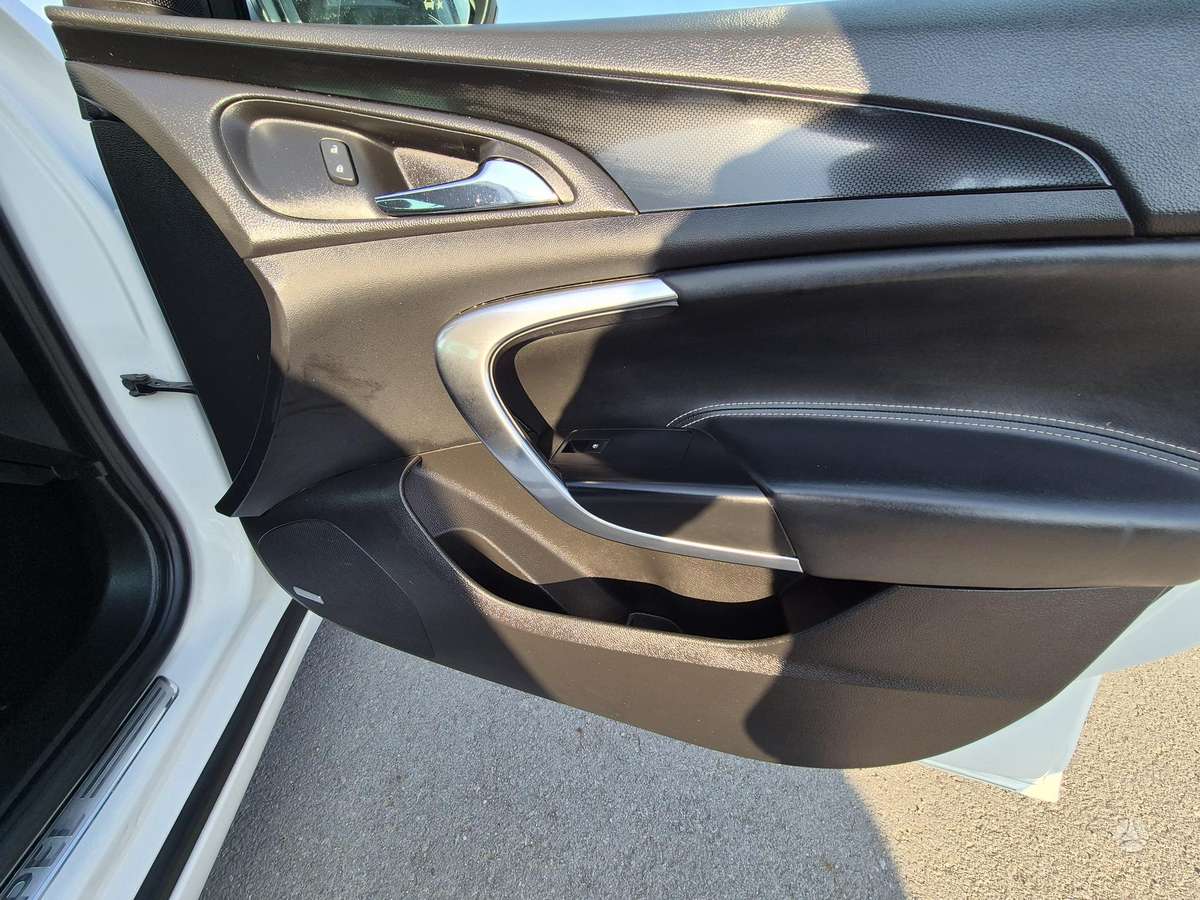 Opel Insignia, 2.0 l., wagon