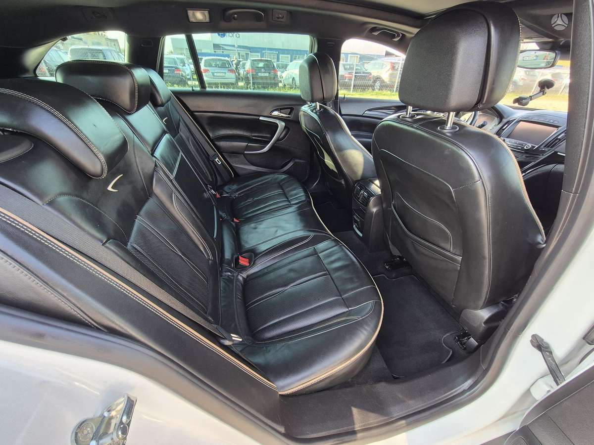 Opel Insignia, 2.0 l., Универсал