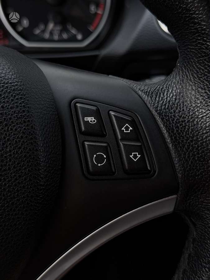 BMW 118, 2.0 l., hatchback