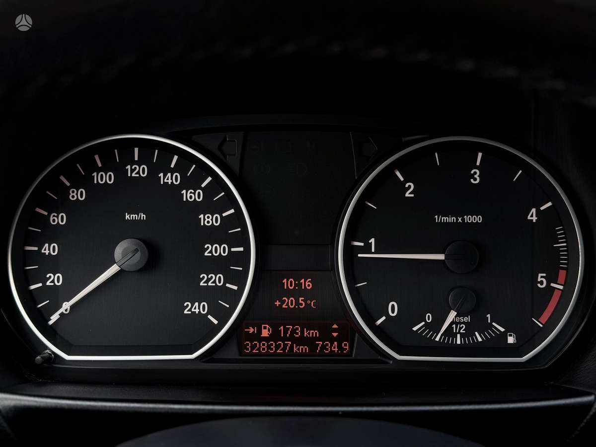 BMW 118, 2.0 l., hatchback