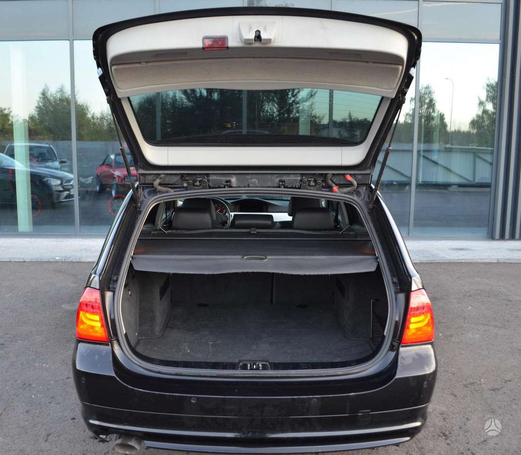 BMW 320, 2.0 l., Универсал