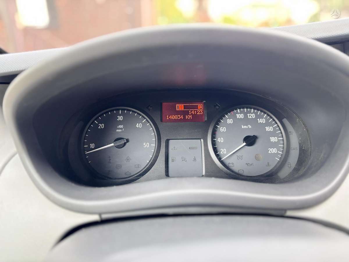 Opel Vivaro, 2.0 l., komercinis
