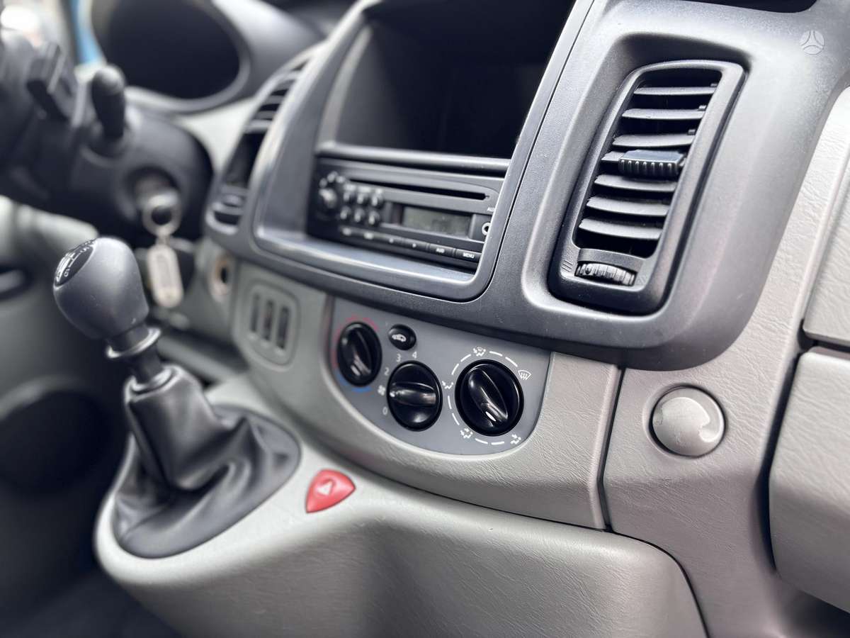 Opel Vivaro, 2.0 l., komercinis