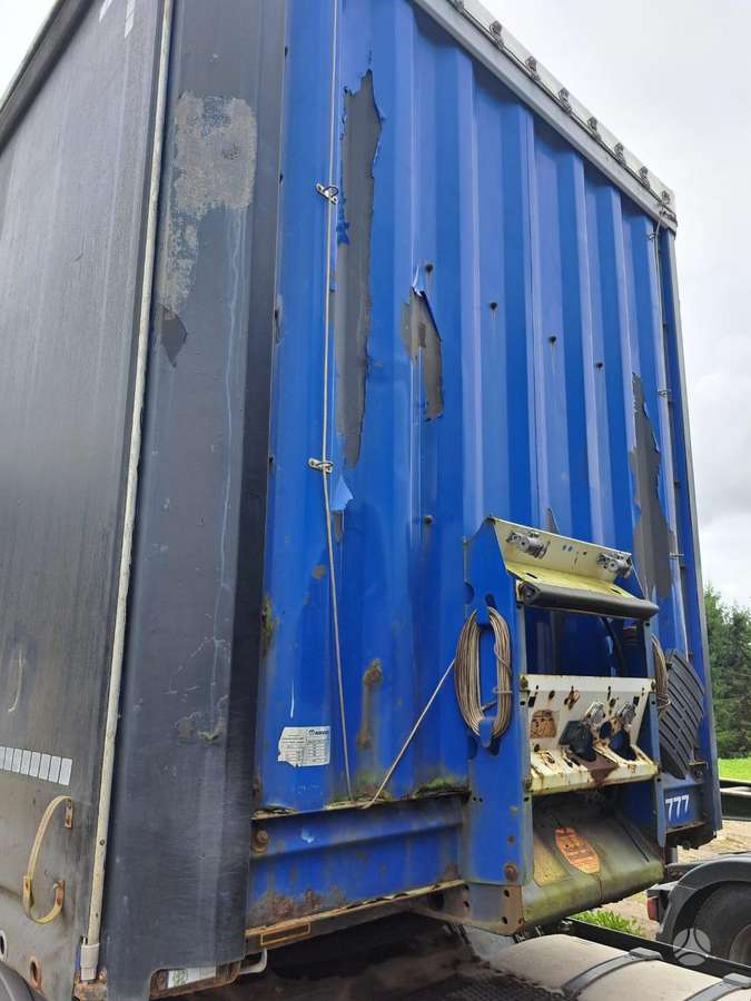 Krone, curtain / tarpaulin
