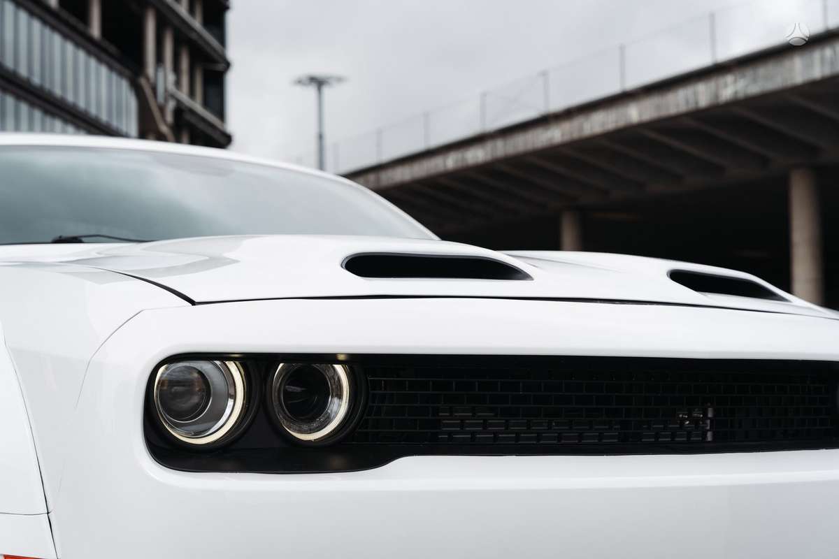 Dodge Challenger, 5.7 l., Седан