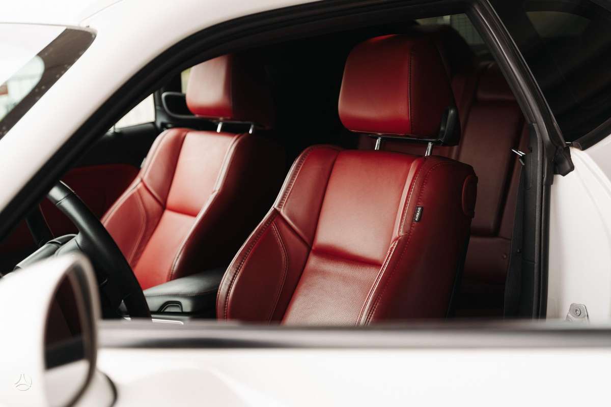 Dodge Challenger, 5.7 l., Седан