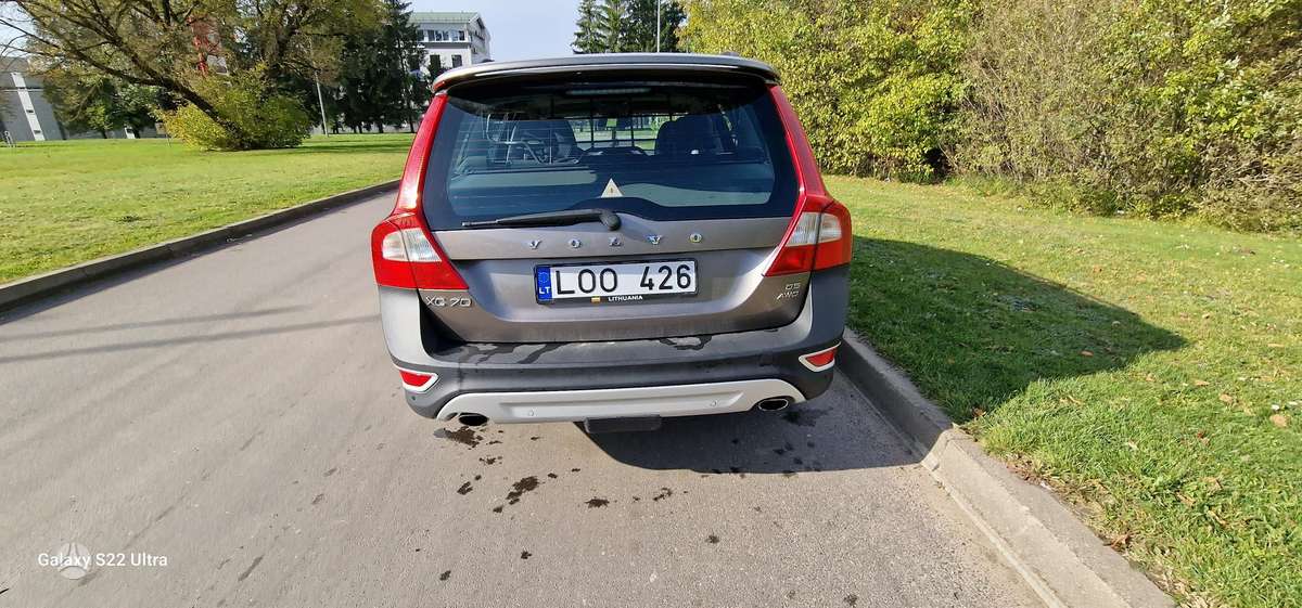 Volvo XC70, 2.4 l., wagon